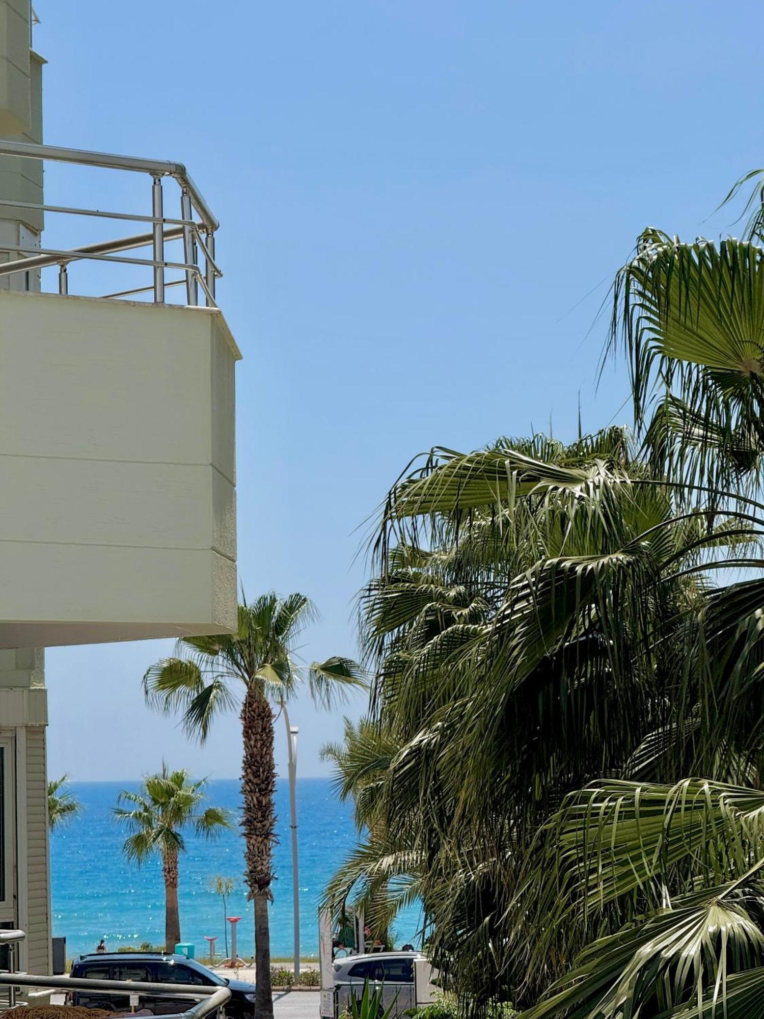Sa Apartments! Beachfront Apartment With Sea View & Pool Alanya Luaran gambar
