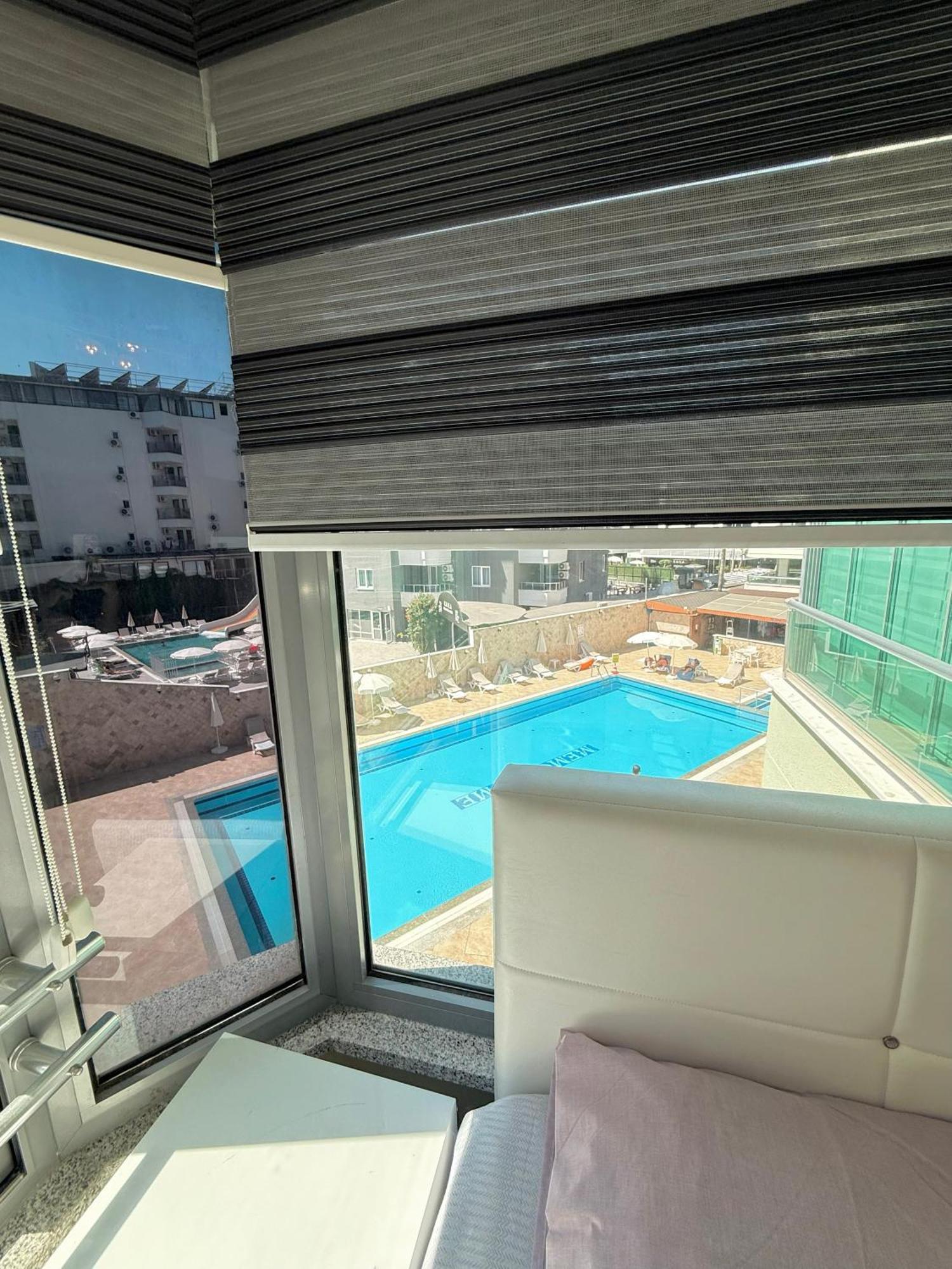 Sa Apartments! Beachfront Apartment With Sea View & Pool Alanya Luaran gambar